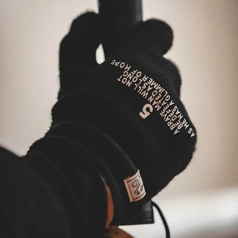 Classic Knitted Explorer's Quote Full-Finger Elegant Winter Gloves